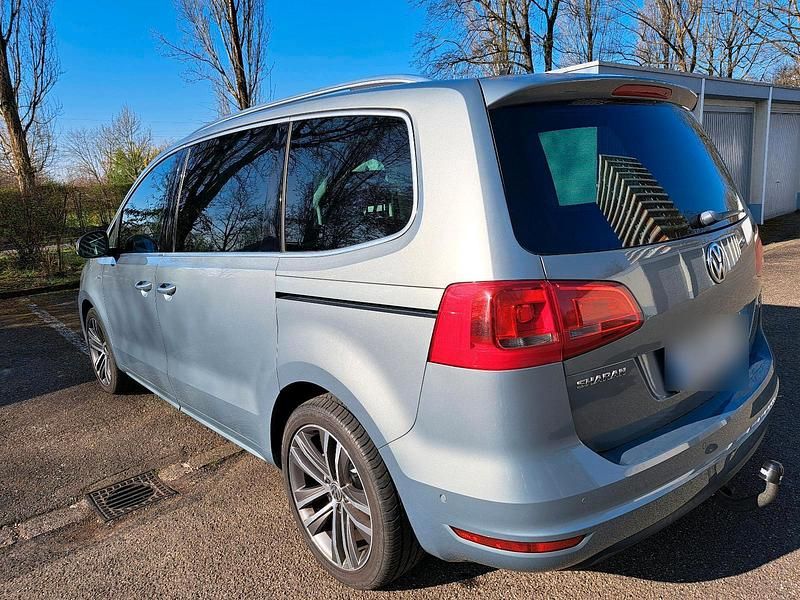 Gebraucht VW Sharan Cup 140 PS (102 kW) 2014 Grau Van / Kleinbus