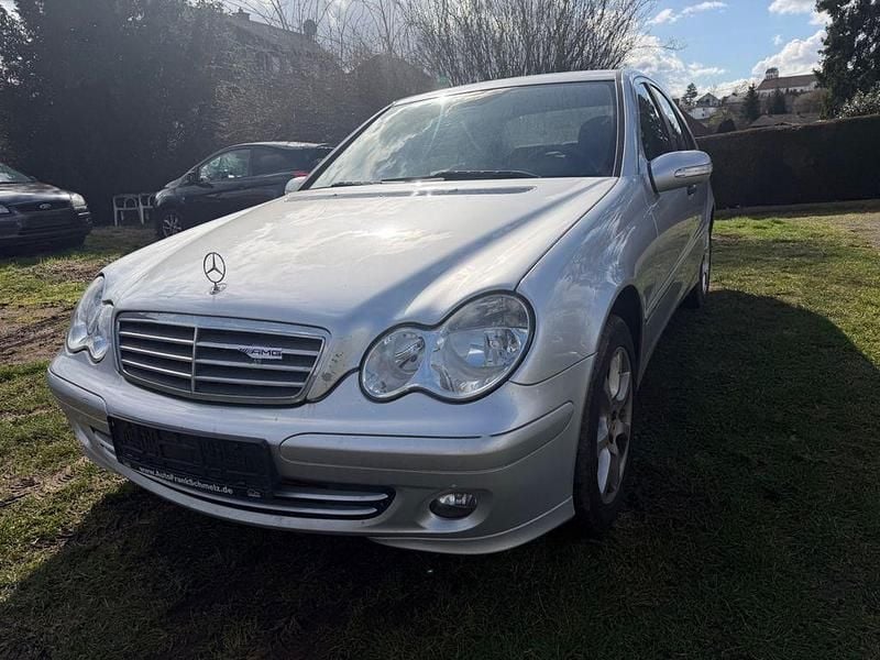 Gebraucht Mercedes C180 143 PS (105 kW) 2006 Silber Limousine