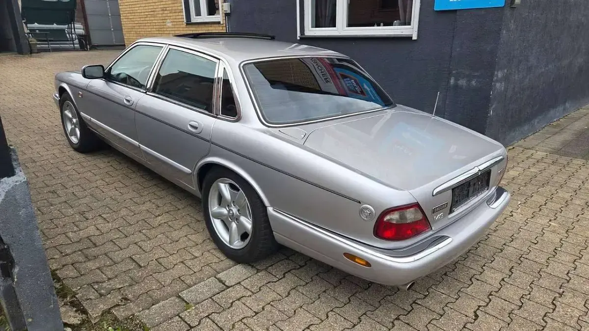 Gebraucht Jaguar XJ Executive 237 PS (174 kW) 2000 Grau Limousine