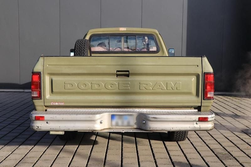 Second-hand Dodge D100 1986 Verde