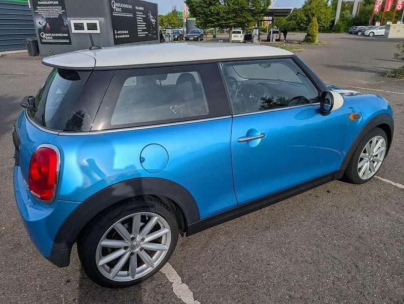 Second-hand Mini Cooper 136 CP (100 kW) 2016 Albastru Hatchback