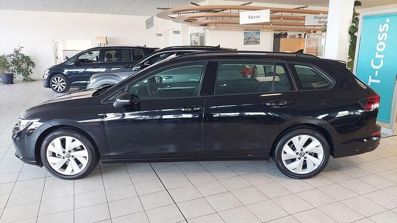 Gebraucht VW Golf VIII Life 110 PS (80 kW) 2020 Schwarz Kombi