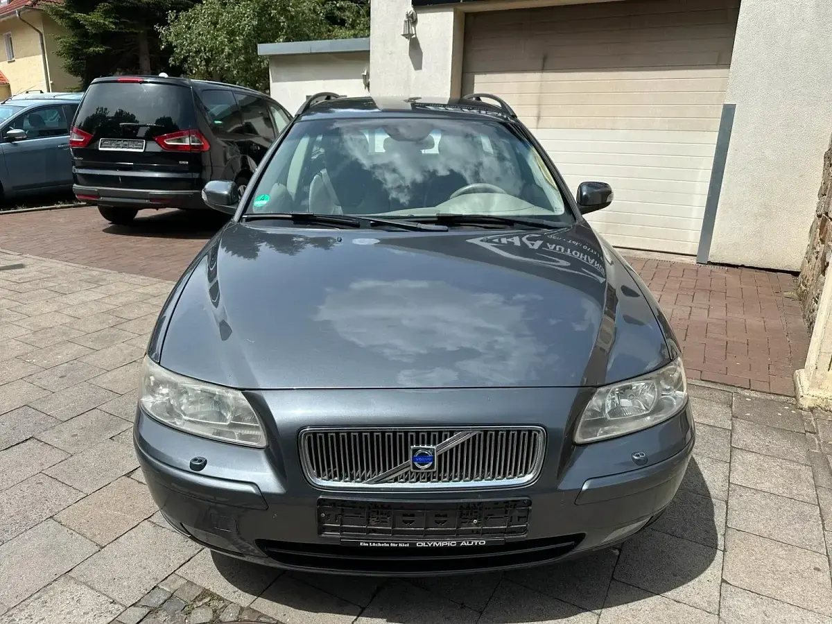 Gebraucht Volvo V70 163 PS (119 kW) 2006 Grau Kombi