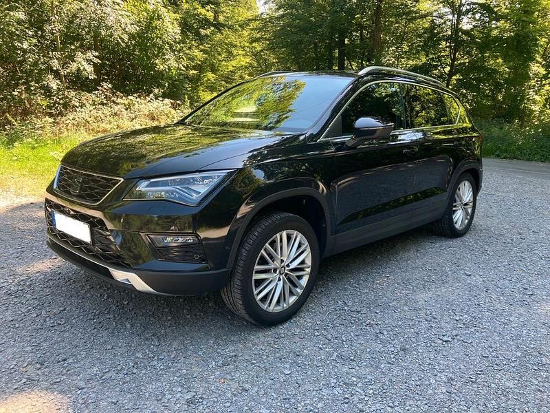 Schwarz Gebraucht 2019 Seat Ateca 4Drive SUV | 26.500 € (Etwas zu teuer) - Bild 1/4