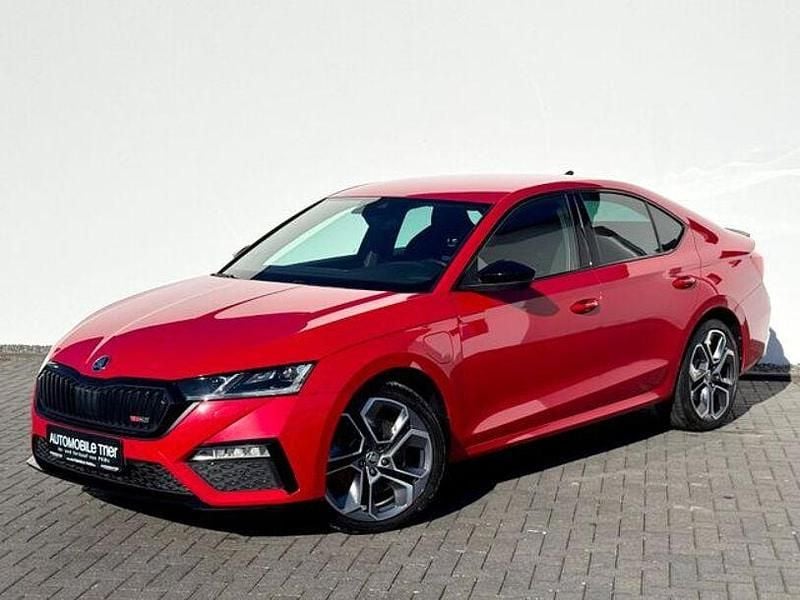 Rot Gebraucht 2021 Skoda Octavia RS Limousine | 28.390 € (Fairer Preis) - Bild 1/4