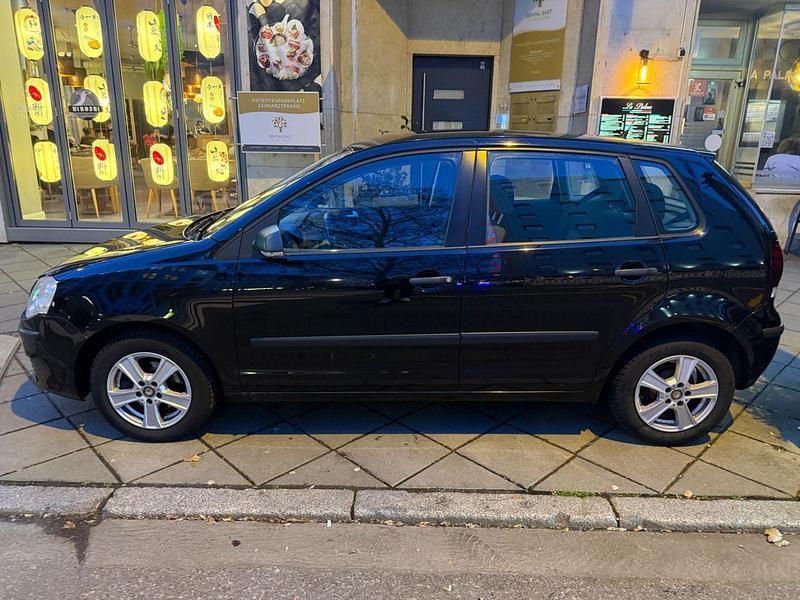 Gebraucht VW Polo 69 PS (50 kW) 2008 Schwarz Kleinwagen