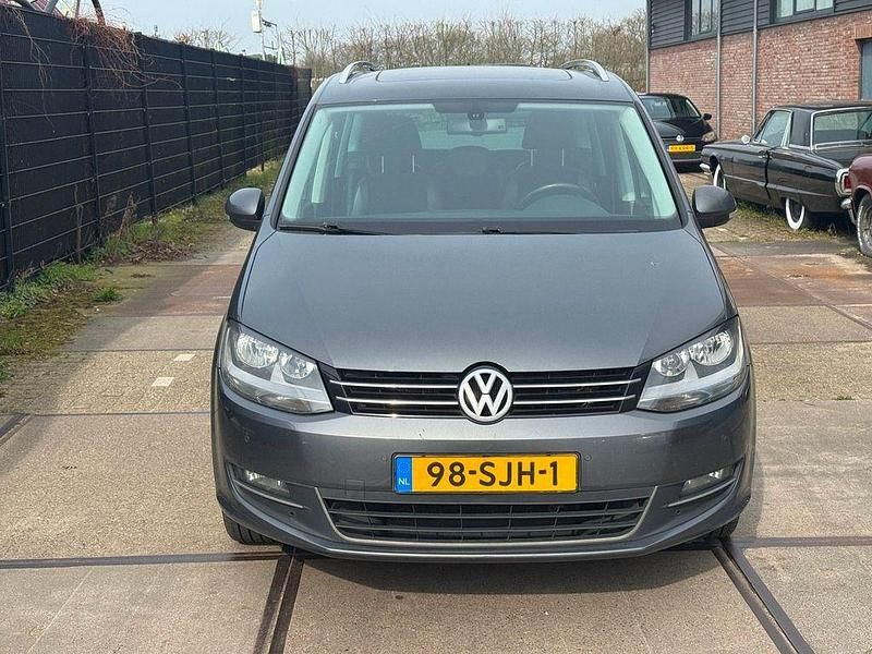 Gebraucht VW Sharan Highline 150 PS (110 kW) 2011 Grau Van / Kleinbus