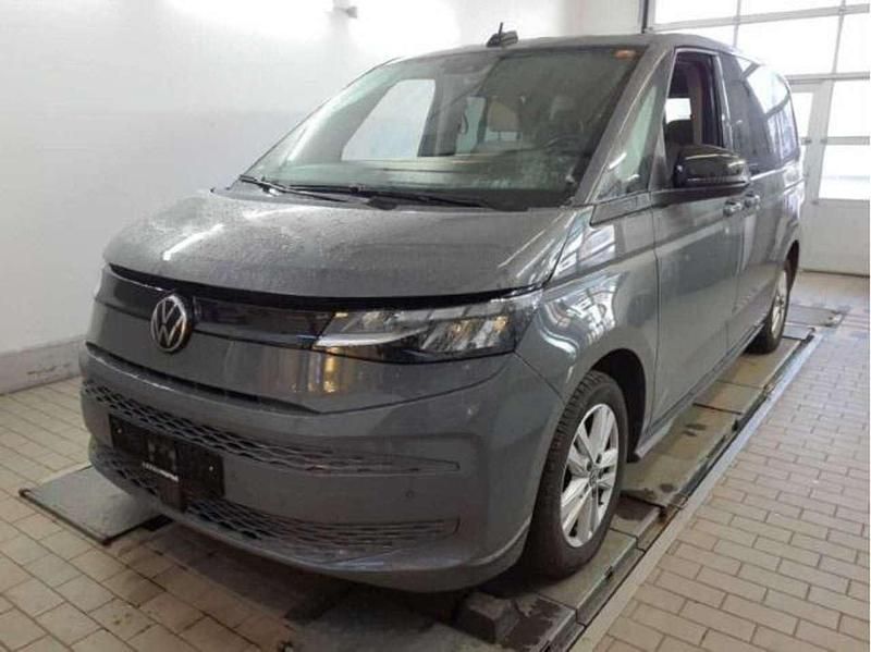 Gebraucht VW Multivan Basis 150 PS (110 kW) 2022 Pure grey Van