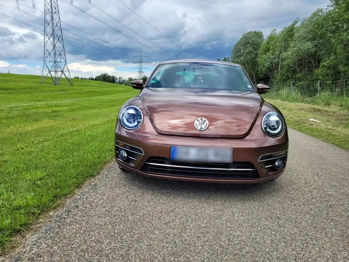 Gebraucht VW Beetle Allstar 105 PS (77 kW) 2017 Braun Kleinwagen
