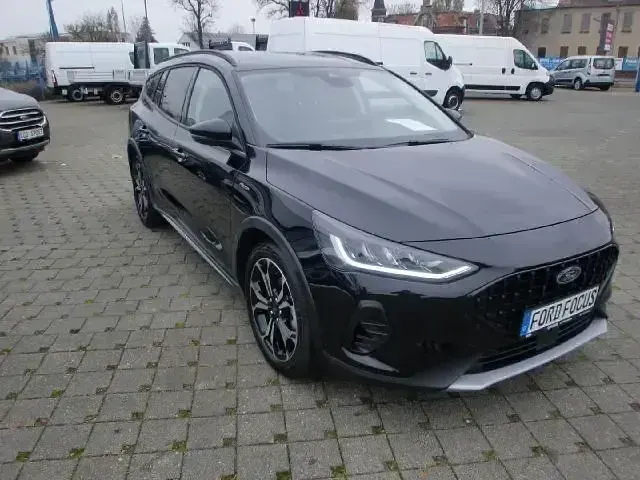 Second-hand Ford Focus Active 155 CP (114 kW) 2022 Negru Break