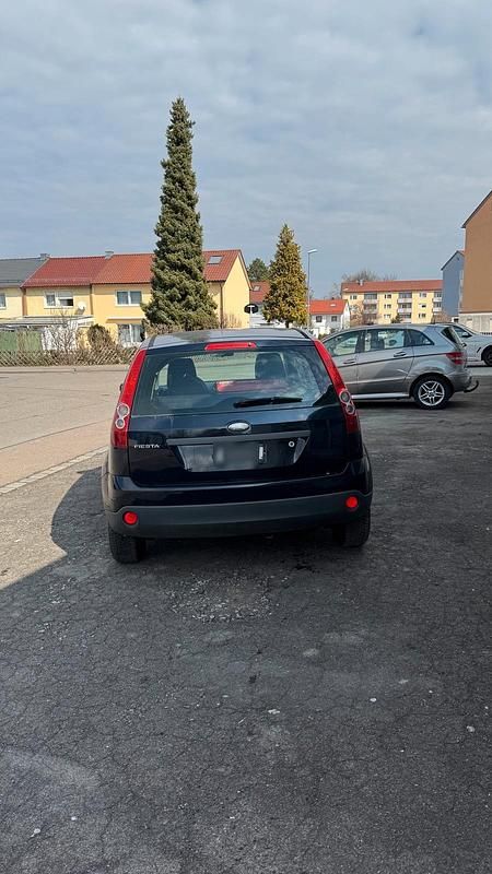 Gebraucht Ford Fiesta 100 PS (73 kW) 2006 Blau Kleinwagen