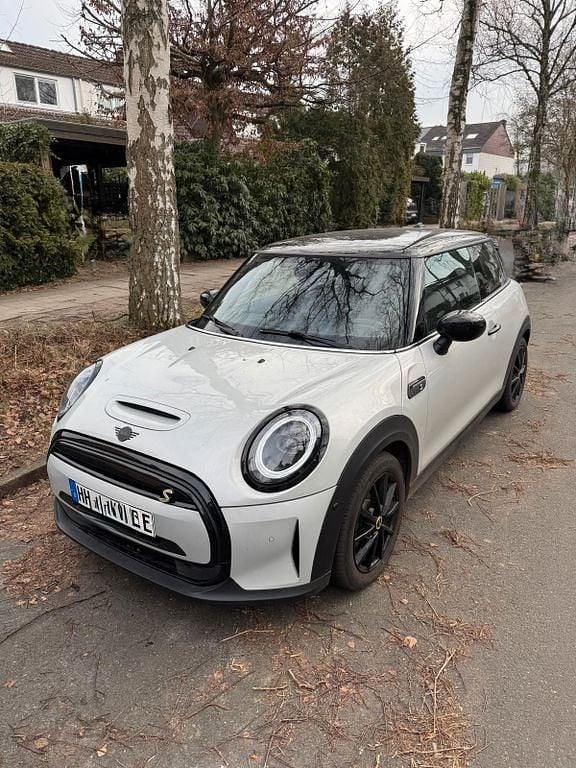 Gebraucht Mini Cooper SE Classic 135 kW (184 PS) 2021 Silber Kleinwagen