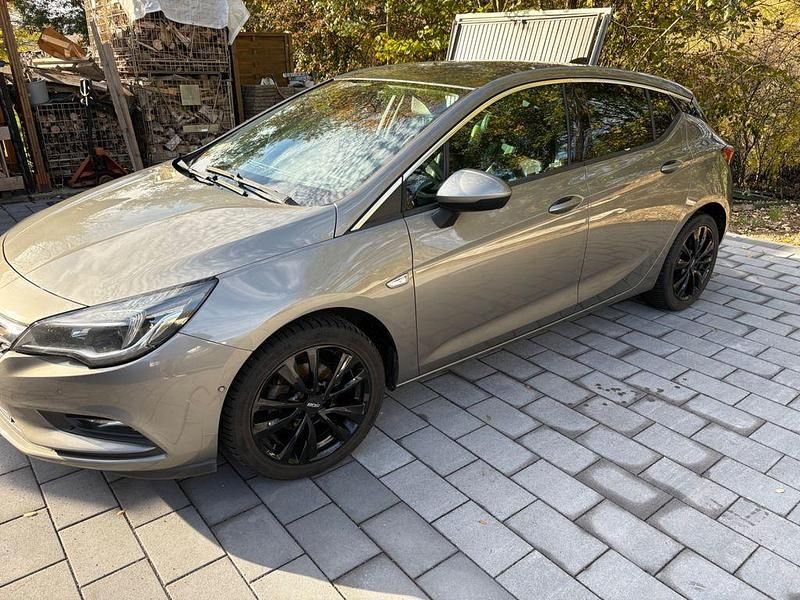 Gebraucht Opel Astra Active 150 PS (110 kW) 2017 Limousine