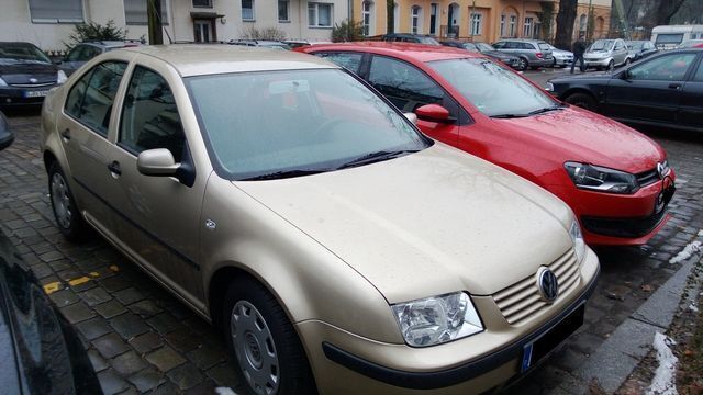 Gebraucht VW Bora 75 PS (55 kW) 2000 Gold metallic Limousine