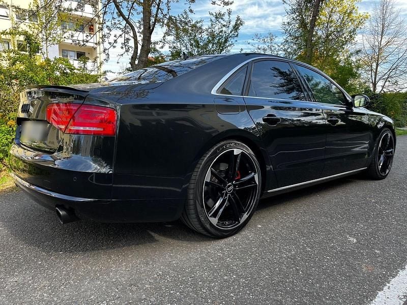 Gebraucht Audi A8 Ambiente 351 PS (258 kW) 2011 Schwarz Limousine