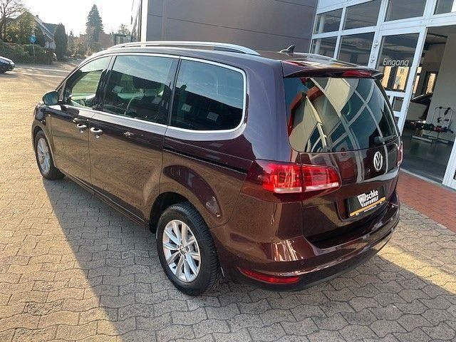 Gebraucht VW Sharan Beach 150 PS (110 kW) 2015 Rot Van / Kleinbus