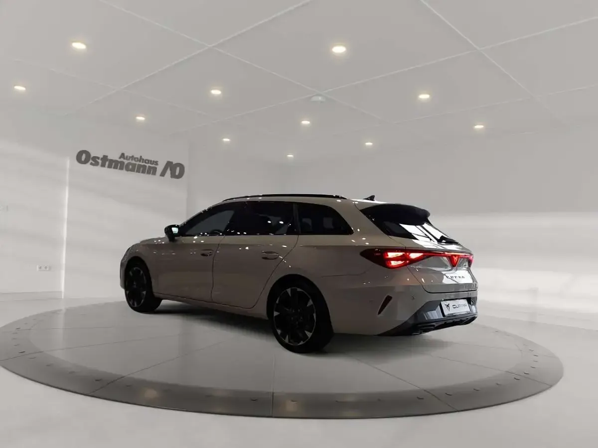 Gebraucht Cupra Leon 204 PS (150 kW) 2026 Grau Kombi
