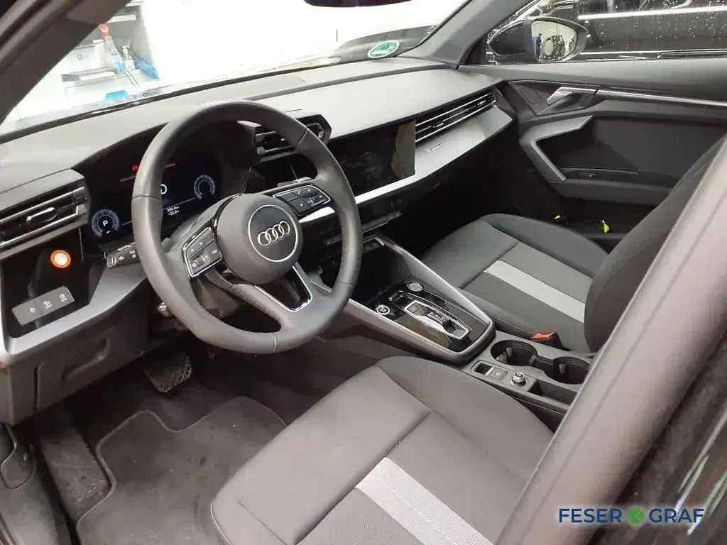 Gebraucht Audi A3 Comfort 150 PS (110 kW) 2025 Mythosschwarz metallic Limousine