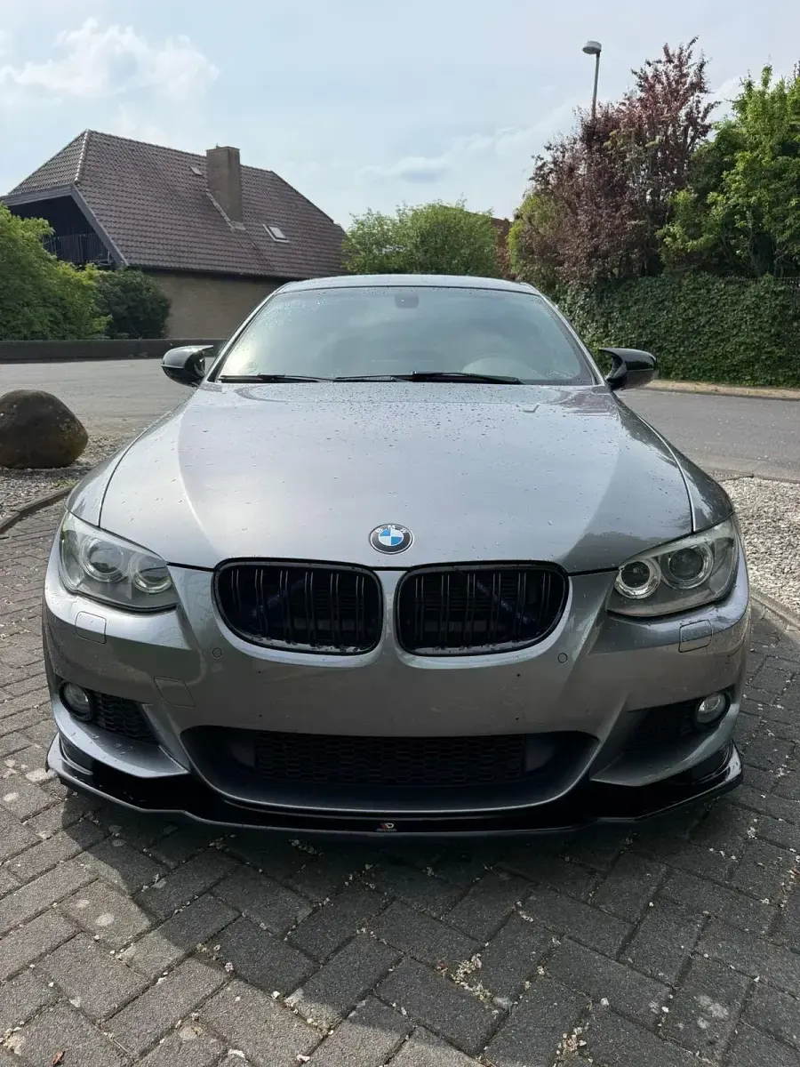 Gebraucht BMW 320 M Sport 204 PS (150 kW) 2011 Grau Coupé