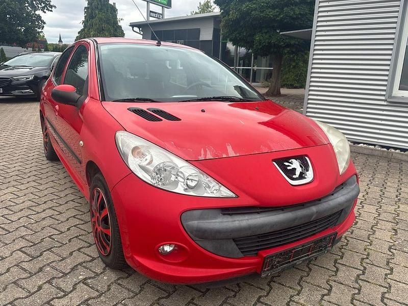 Gebraucht Peugeot 206+ 73 PS (53 kW) 2009 Rot Kleinwagen