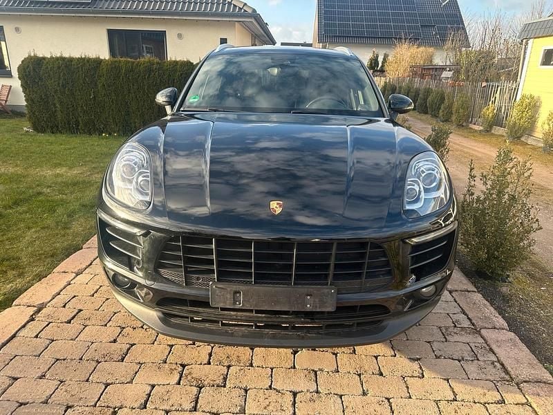 Gebraucht Porsche Macan S 258 PS (189 kW) 2016 Schwarz SUV