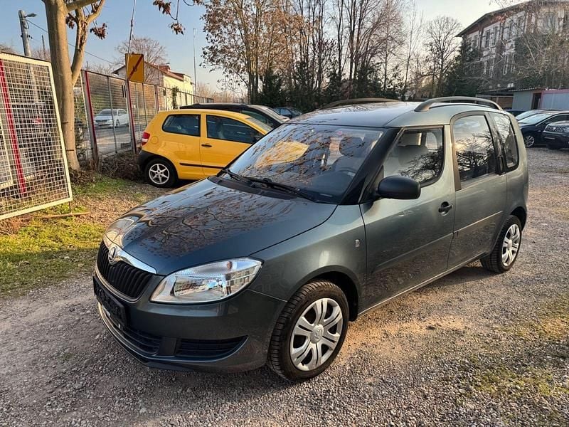 Gebraucht Skoda Roomster Plus Edition 86 PS (63 kW) 2013 Grau Van / Kleinbus