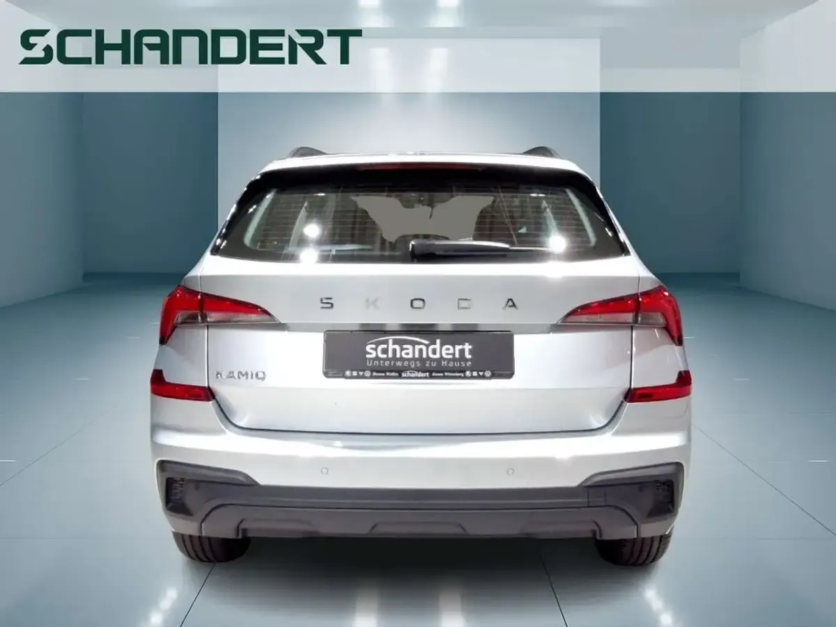 Gebraucht Skoda Kamiq Essence 95 PS (69 kW) 2025 Brillantsilber metallic SUV