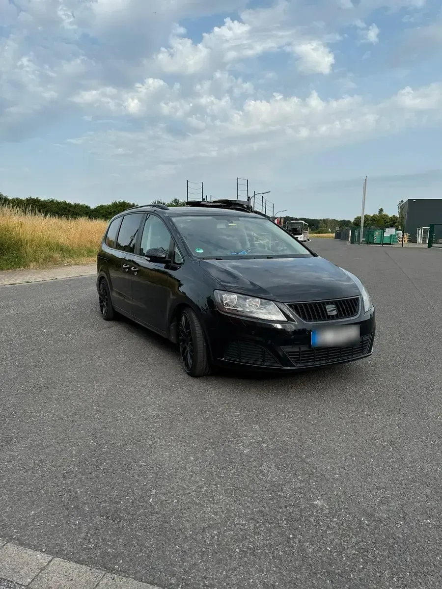 Gebraucht Seat Alhambra 140 PS (102 kW) 2011 Schwarz Van / Kleinbus