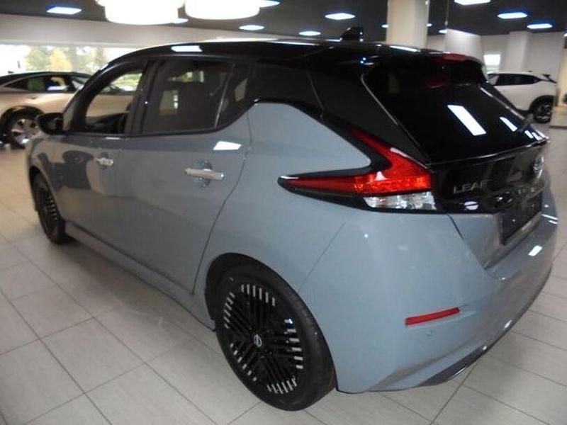 Gebraucht Nissan Leaf N-Connecta 110 kW (150 PS) 2024 Grau Kleinwagen