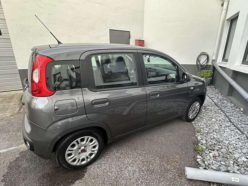 Gebraucht Fiat Panda Easy 69 PS (50 kW) 2017 Grau Kleinwagen