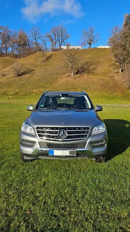 Gebraucht Mercedes ML350 258 PS (189 kW) 2014 Grau SUV