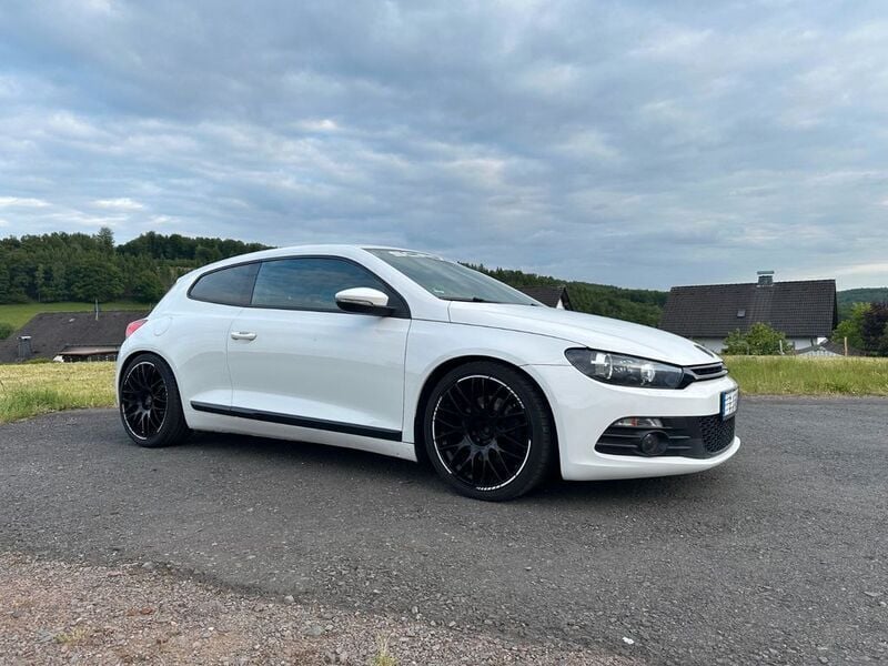 Weiß Gebraucht 2011 VW Scirocco Coupé | 6.300 € (Guter Preis) - Bild 1/4