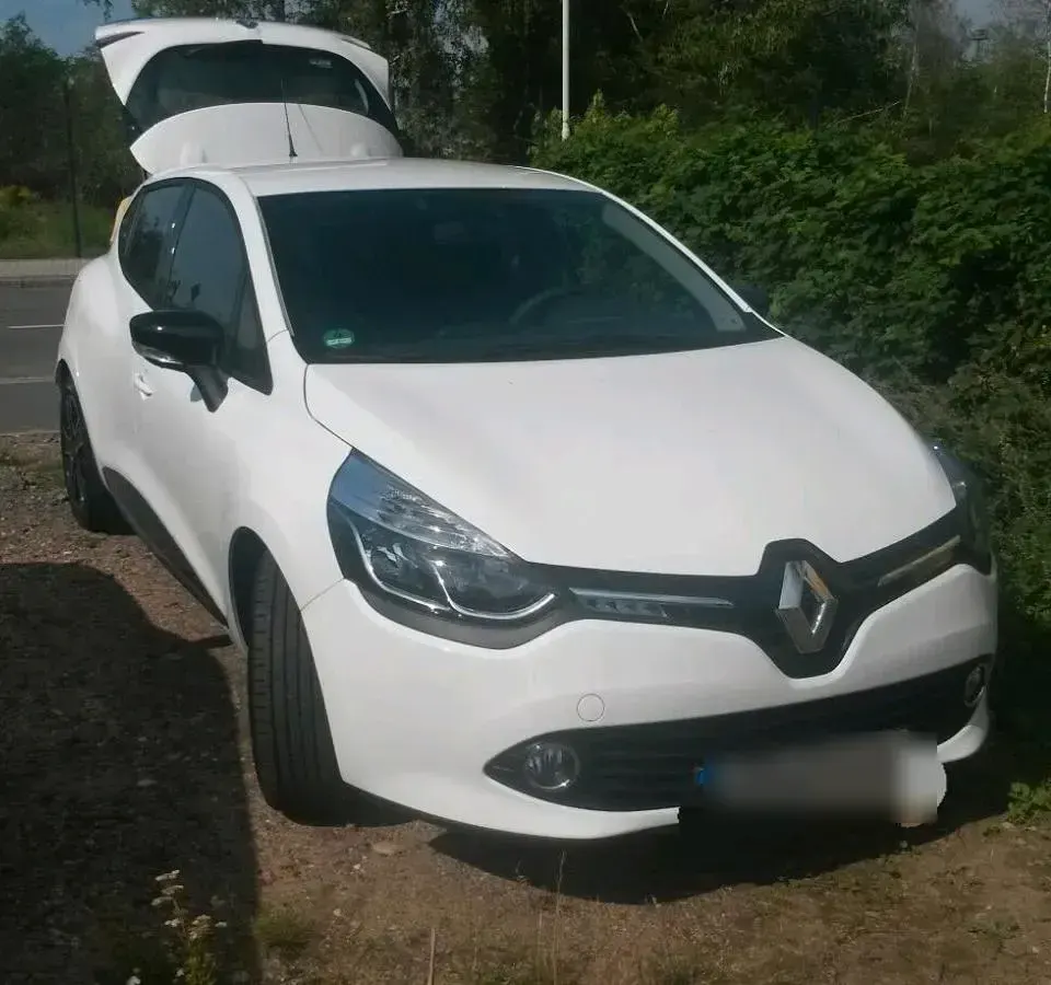 Gebraucht Renault Clio 90 PS (66 kW) 2015 Weiß Kleinwagen