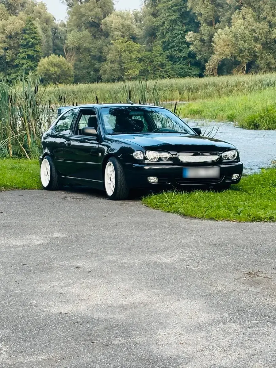 Gebraucht Toyota Corolla 97 PS (71 kW) 2001 Schwarz Kleinwagen