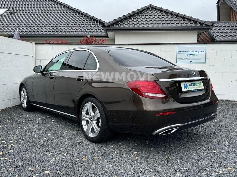 Gebraucht Mercedes E350 258 PS (189 kW) 2017 Braun Limousine