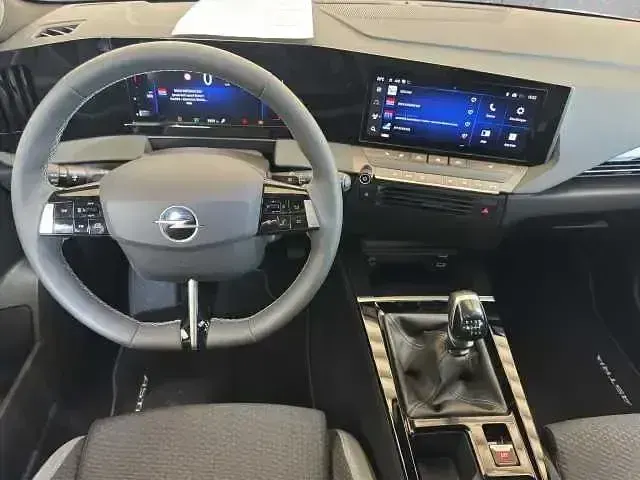 Gebraucht Opel Astra Edition 131 PS (96 kW) 2025 Blau Kleinwagen