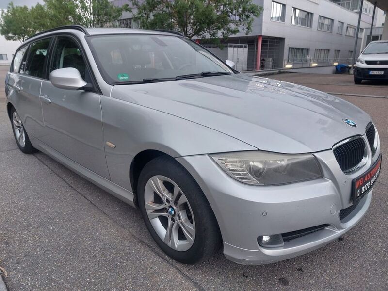 Silber Gebraucht 2012 BMW 318 Kombi | 3.999 € (Guter Preis) - Bild 1/4