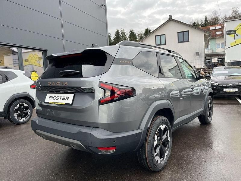 Neu Dacia Bigster Extreme 155 PS (114 kW) 2025 Grau SUV