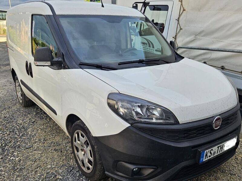 Weiß Gebraucht 2022 Fiat Doblò Van / Kleinbus | 12.250 € - Bild 1/4