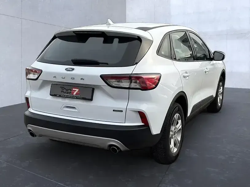 Gebraucht Ford Kuga Cool & Connect 225 PS (165 kW) 2022 Frostweiß SUV