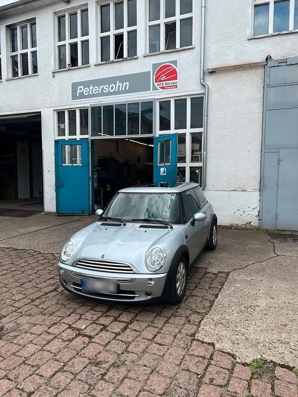 Usata Mini Cooper 115 CV (84 kW) 2004 Argento Utilitaria