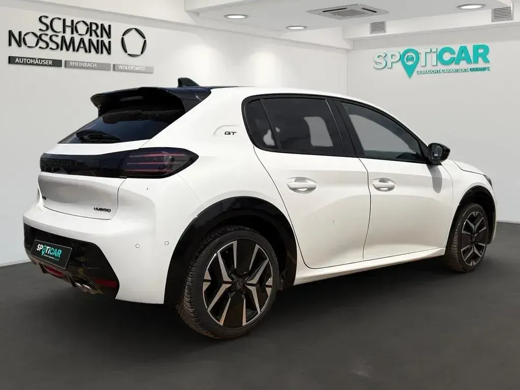 Gebraucht Peugeot 208 GT 136 PS (100 kW) 2024 Weiß Kleinwagen