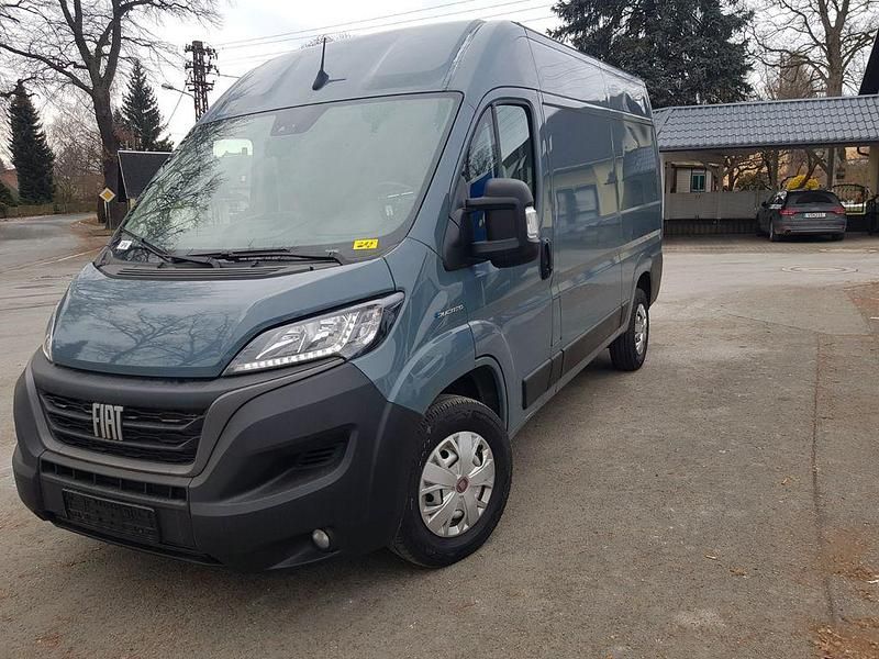 Gebraucht Fiat E-Ducato 89 kW (122 PS) 2023 Grau Limousine