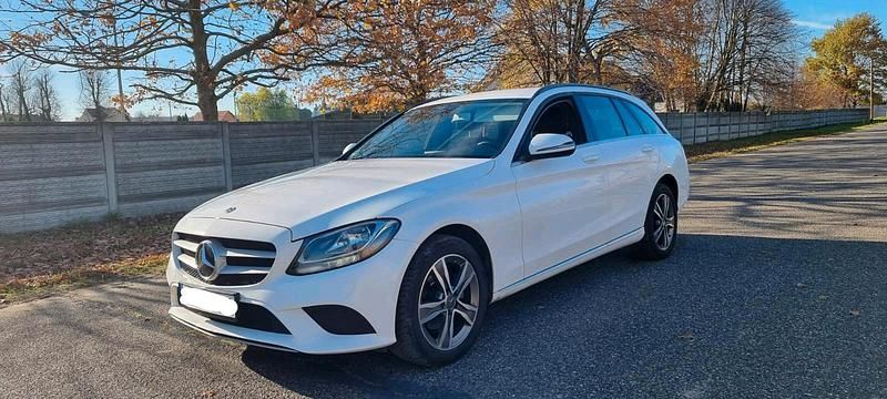 Second-hand Mercedes C180 122 CP (89 kW) 2021 Alb Break