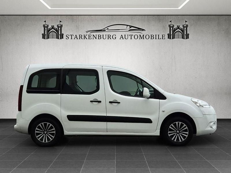 Gebraucht Peugeot Partner Tepee Allure 98 PS (72 kW) 2013 Weiß Van / Kleinbus
