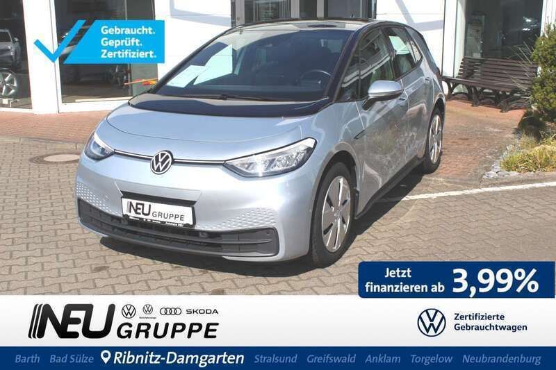 Scale silver metallic / schwar Gebraucht 2022 VW ID.3 Pro Kleinwagen | 22.279 € (Guter Preis) - Bild 1/4