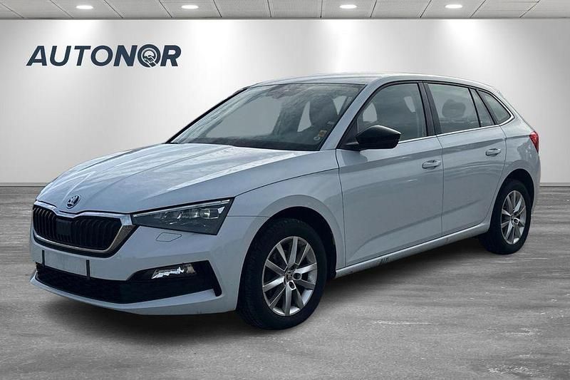 Weiß Gebraucht 2019 Skoda Scala Style Kleinwagen | 12.000 € (Guter Preis) - Bild 1/4