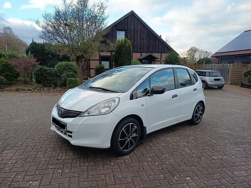 Weiß Gebraucht 2014 Honda Jazz Kleinwagen | 6.900 € (Guter Preis) - Bild 1/4