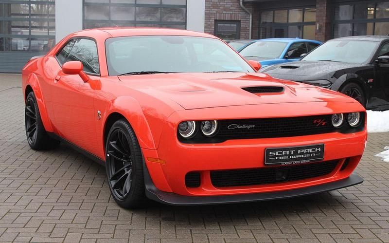 Neu Dodge Challenger 492 PS (361 kW) 2026 Orange