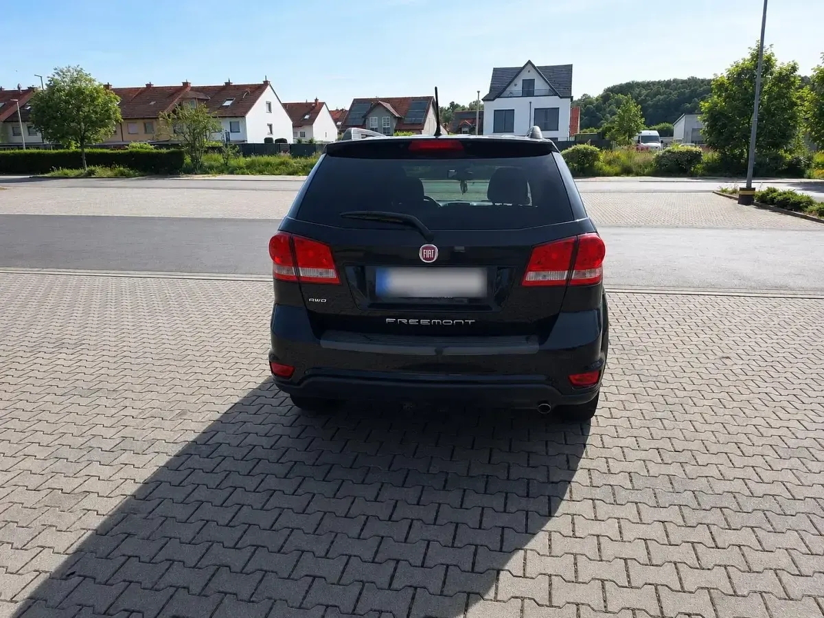 Gebraucht Fiat Freemont 170 PS (125 kW) 2015 Schwarz SUV